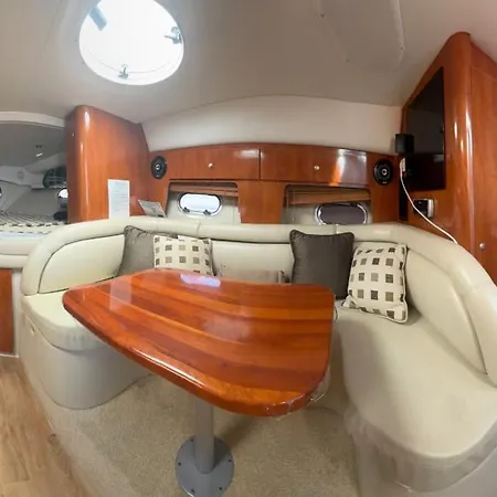 Bådhotel Bateaux A Quai Porquerolles *